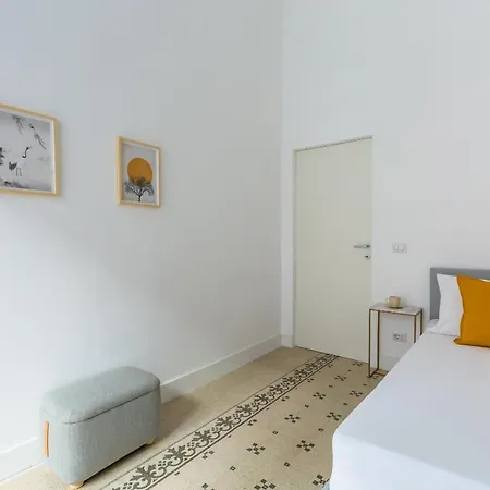 Piazza Amedeo Stylish By Wonderful Italy Apartment Naples