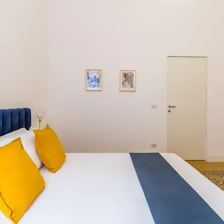 Piazza Amedeo Stylish By Wonderful Italy