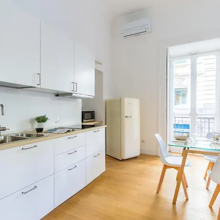 Piazza Amedeo Stylish By Wonderful Italy Apartamento Nápoles