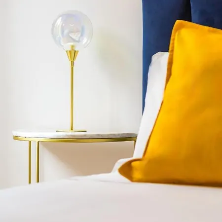 Piazza Amedeo Stylish By Wonderful Italy Apartment Naples